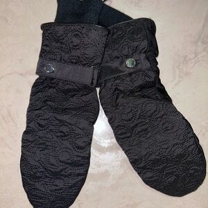 Calvin Klein Women’s Black Mittens - size small